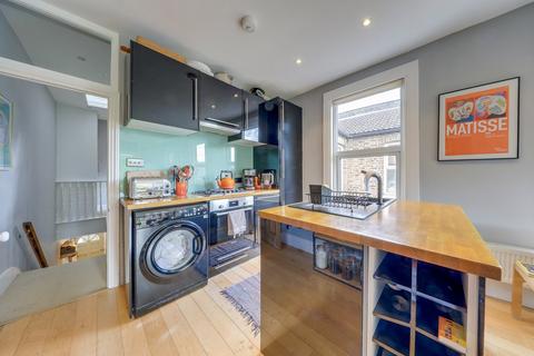86a Elsinore Road, London, SE23 2SN