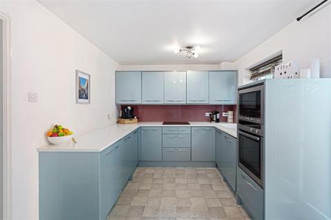 3 bedroom detached house for sale, Kensington Road, York