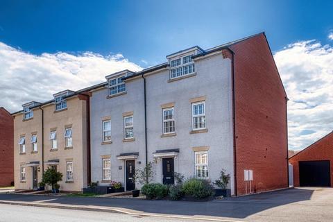 4 bedroom townhouse for sale, Substantial townhouse located on the Chestnut Park Development in Yatton Village