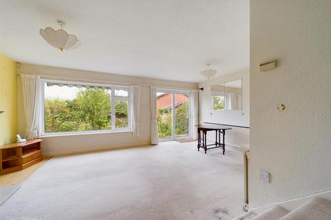 53 The Crescent, Woodthorpe, Nottingham, NG5 4FX