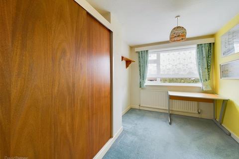 53 The Crescent, Woodthorpe, Nottingham, NG5 4FX