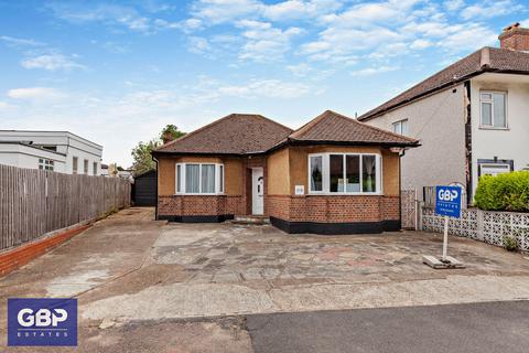 2 bedroom bungalow for sale, Hornchurch Road, Hornchurch, RM12