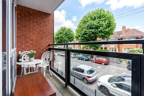 2 bedroom flat for sale, Shirehampton, Bristol BS11