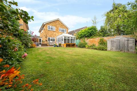 60 Avenue Road, Cranleigh, GU6 7LJ