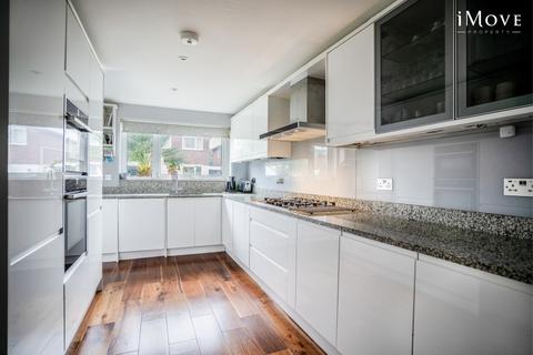 5 bedroom link detached house for sale, Wedgwood Way, London SE19