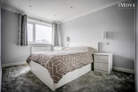 22 Wedgwood Way, London, SE19 3ES