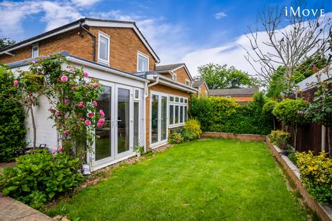 22 Wedgwood Way, London, SE19 3ES