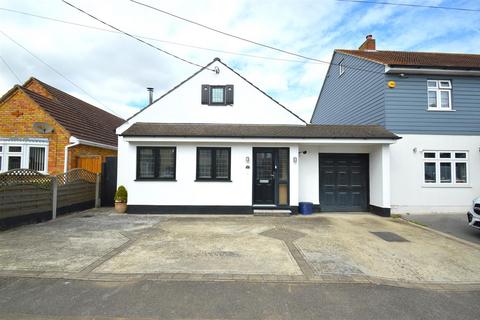 2 bedroom detached bungalow for sale, Leicester Avenue, Rochford