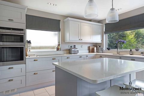 4 bedroom detached house for sale, Queens Road, North Weald, CM16