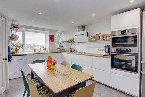 4 bedroom cottage for sale, Box Hill, Box SN13