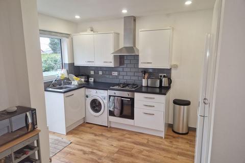 50 Headingley Mount, Leeds, LS6 3EW