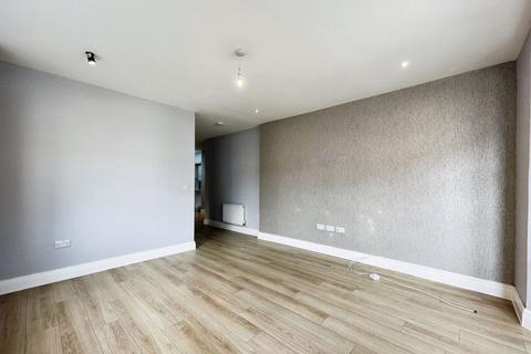 2 bedroom flat for sale, Manor Park Crescent, Edgware