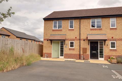 2 bedroom end of terrace house for sale, Pasture Lane, Stafford ST16