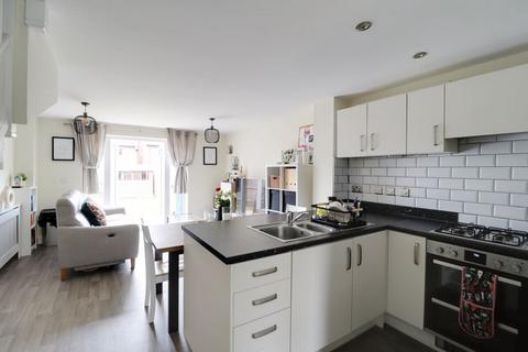 2 bedroom end of terrace house for sale, Pasture Lane, Stafford ST16