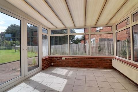 22 Moorfields, Stafford, ST16 1NH