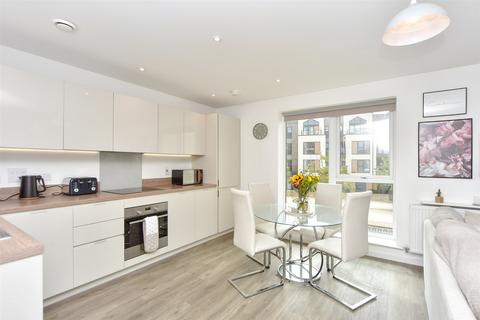 1 bedroom flat for sale, Augustus Way, St. Mary's Island, Chatham, Kent