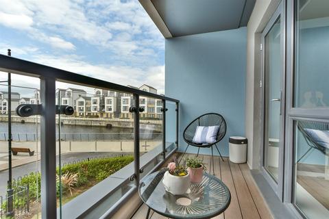 1 bedroom flat for sale, Augustus Way, St. Mary's Island, Chatham, Kent