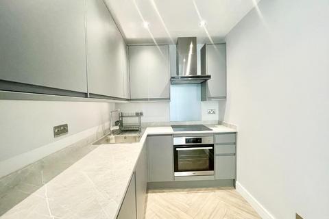 1 bedroom apartment for sale, Westwick Gardens, West Kensington W14