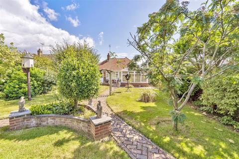 3 bedroom bungalow for sale, Exmoor Drive, Worthing, West Sussex, BN13