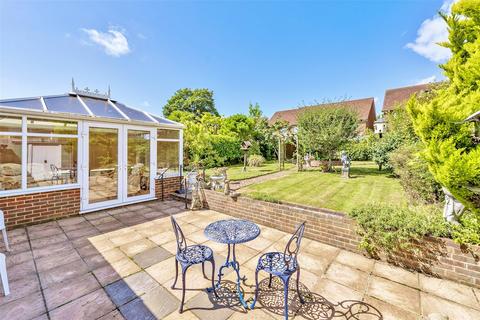 3 bedroom bungalow for sale, Exmoor Drive, Worthing, West Sussex, BN13