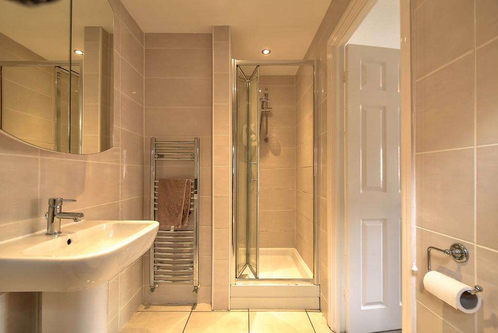 Ensuite