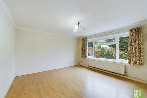 24 Ashbourne, Bracknell, RG12 8SG