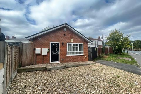 3 bedroom bungalow for sale, Dunstall Road, Dunstall, Wolverhampton, West Midlands, WV6