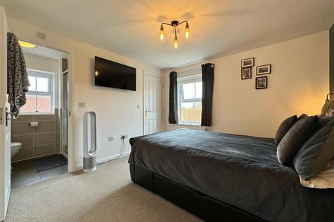 29 Larch Grove, Southminster, CM0 7FN