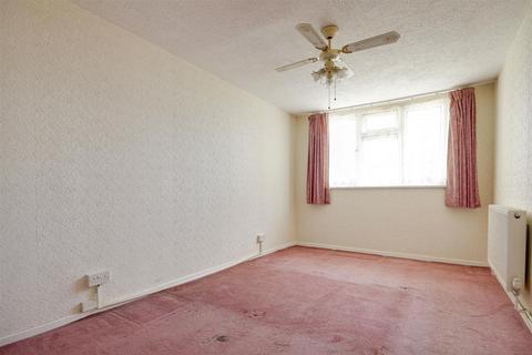 1 bedroom flat for sale, Cedar Road, Enfield