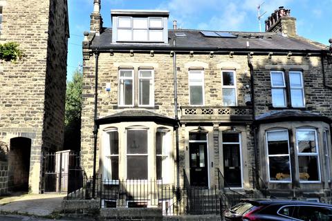 3 bedroom semi-detached house to rent, Riddings Road, Ilkley LS29