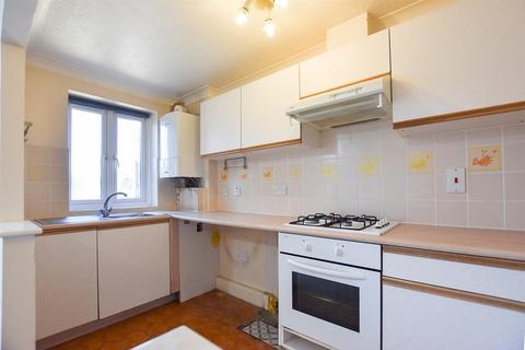 33 Semple Gardens, Chatham, ME4 6QD