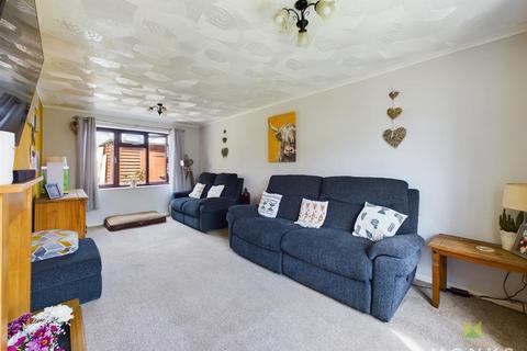 3 bedroom semi-detached house for sale, The Meads, Weston Rhyn, Oswestry