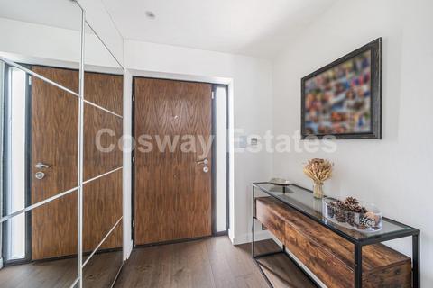 64 Farm Road, Edgware, HA8 9LT