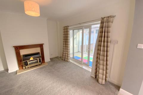 1b Charles Avenue, Grimsby, DN33 2DA