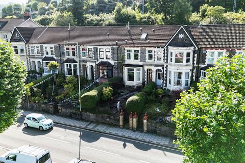 38 Berw Road, Pontypridd, CF37 2AA