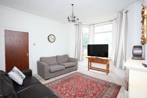 38 Berw Road, Pontypridd, CF37 2AA