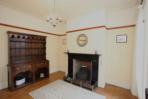 38 Berw Road, Pontypridd, CF37 2AA