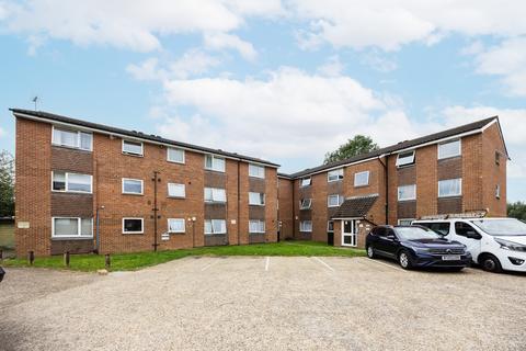 2 bedroom flat for sale, Huxley Close, Northolt UB5