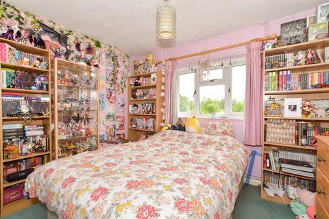 22 Tranquil Dale, Buckland, Betchworth, RH3 7EE