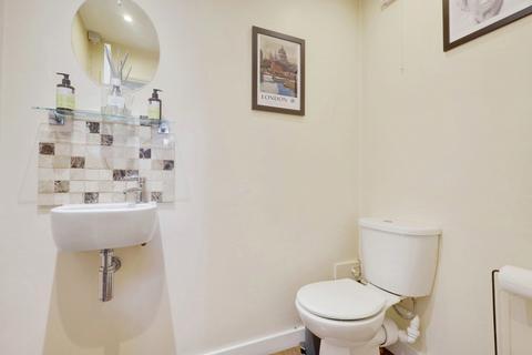 57 Cavendish Gardens, Westcliff-on-sea, SS0 9XP
