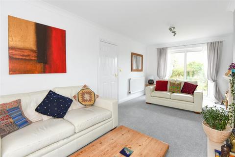 11 Lacock Gardens, Hilperton, Trowbridge, BA14 7TF