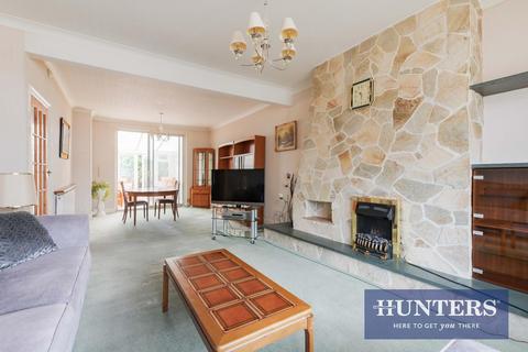 26 Ebbisham Road, Worcester Park, KT4 8NE
