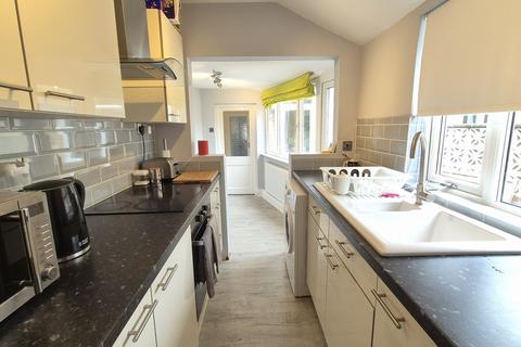 2 bedroom cottage for sale, 45 Pendicke Street, Southam, Warwickshire CV47 1PF