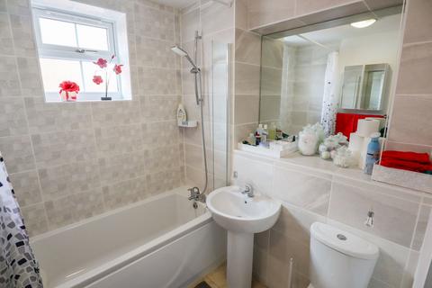 24 Amberley Close, Calne, SN11 9UP
