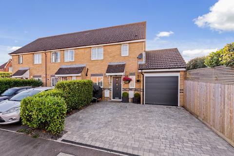 3 bedroom end of terrace house for sale, Mitchell Avenue, Hawkinge, Folkestone, CT18