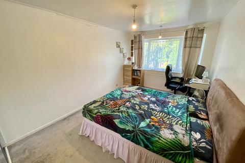 7 Broughton Avenue, Luton, LU3 2AR