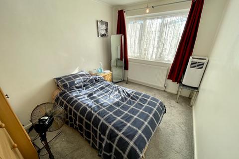 7 Broughton Avenue, Luton, LU3 2AR