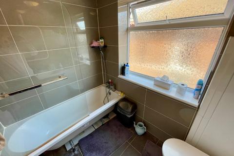7 Broughton Avenue, Luton, LU3 2AR
