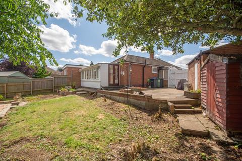 24 Beatty Drive, Rugby, CV22 7ET