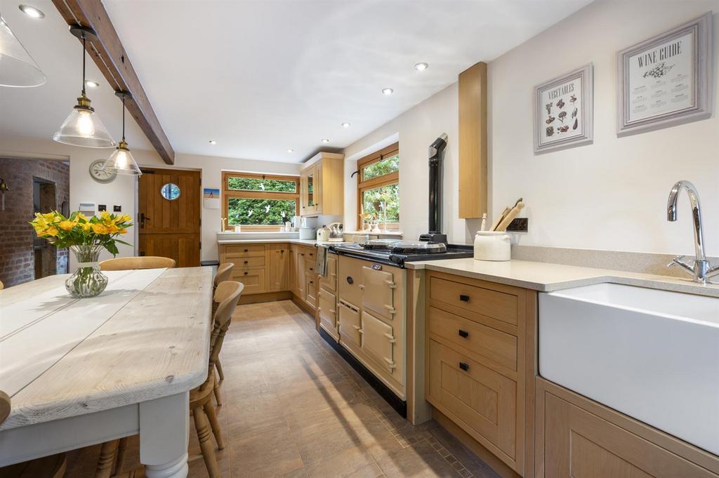Kitchen - Aga.jpg